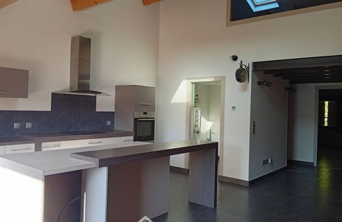 Appartement - 105m² - Le Cannet-des-Maures — photo 3
