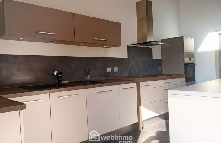 Appartement - 105m² - Le Cannet-des-Maures — photo 4