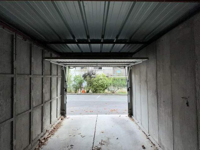 BOX CROSNE — photo du bien