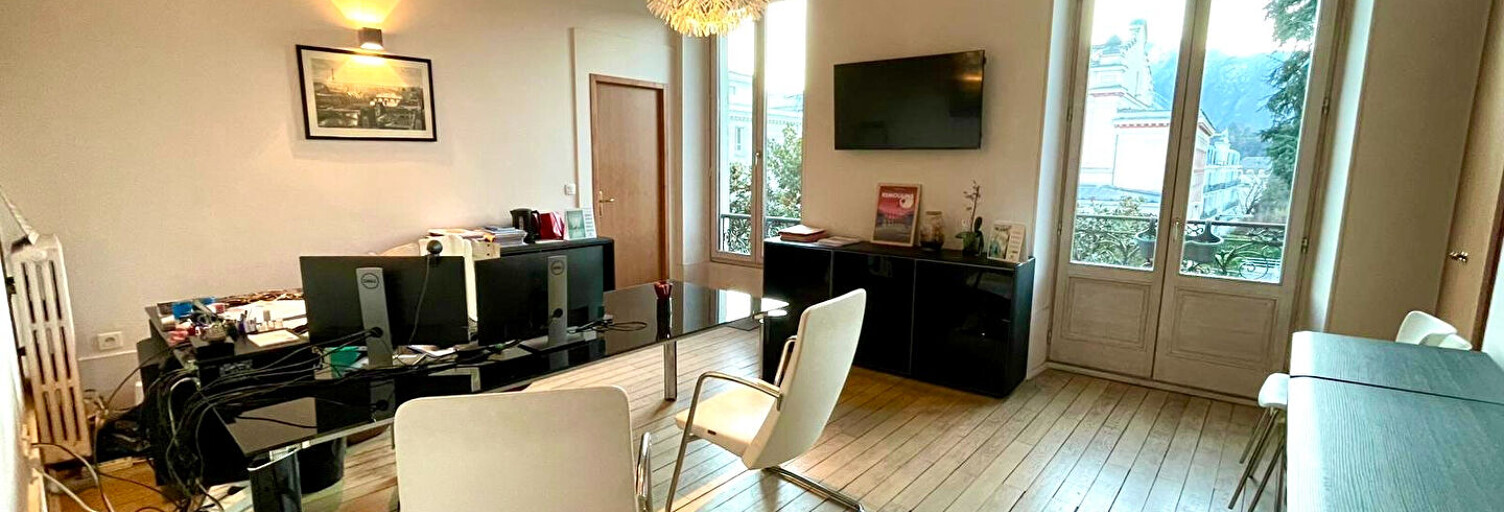 Bureau  163 m² à louer à Aix-les-Bains (73100)