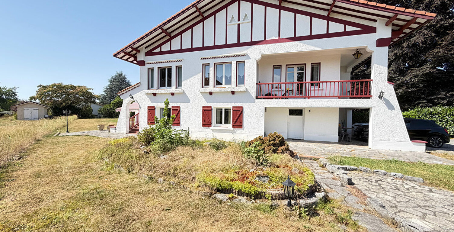Maison BORDE proche Turbo — photo 1