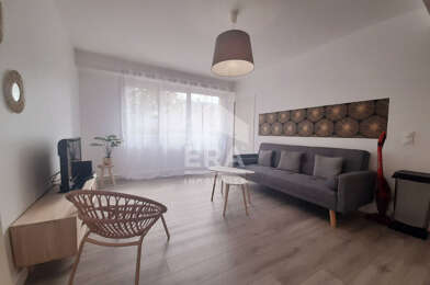 Appartement 5 pièces 990 €