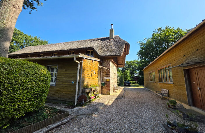 Propriété à vendre - Proche Étretat - 293 m² - 4 à 6 chambres - 1,4 hectare - Dépendance — photo 3