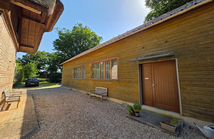 Propriété à vendre - Proche Étretat - 293 m² - 4 à 6 chambres - 1,4 hectare - Dépendance — photo 4
