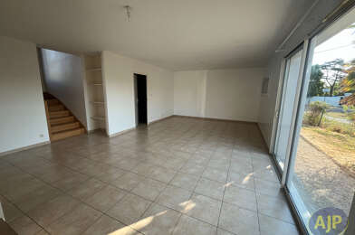 Maison 5 pièces 1520 €