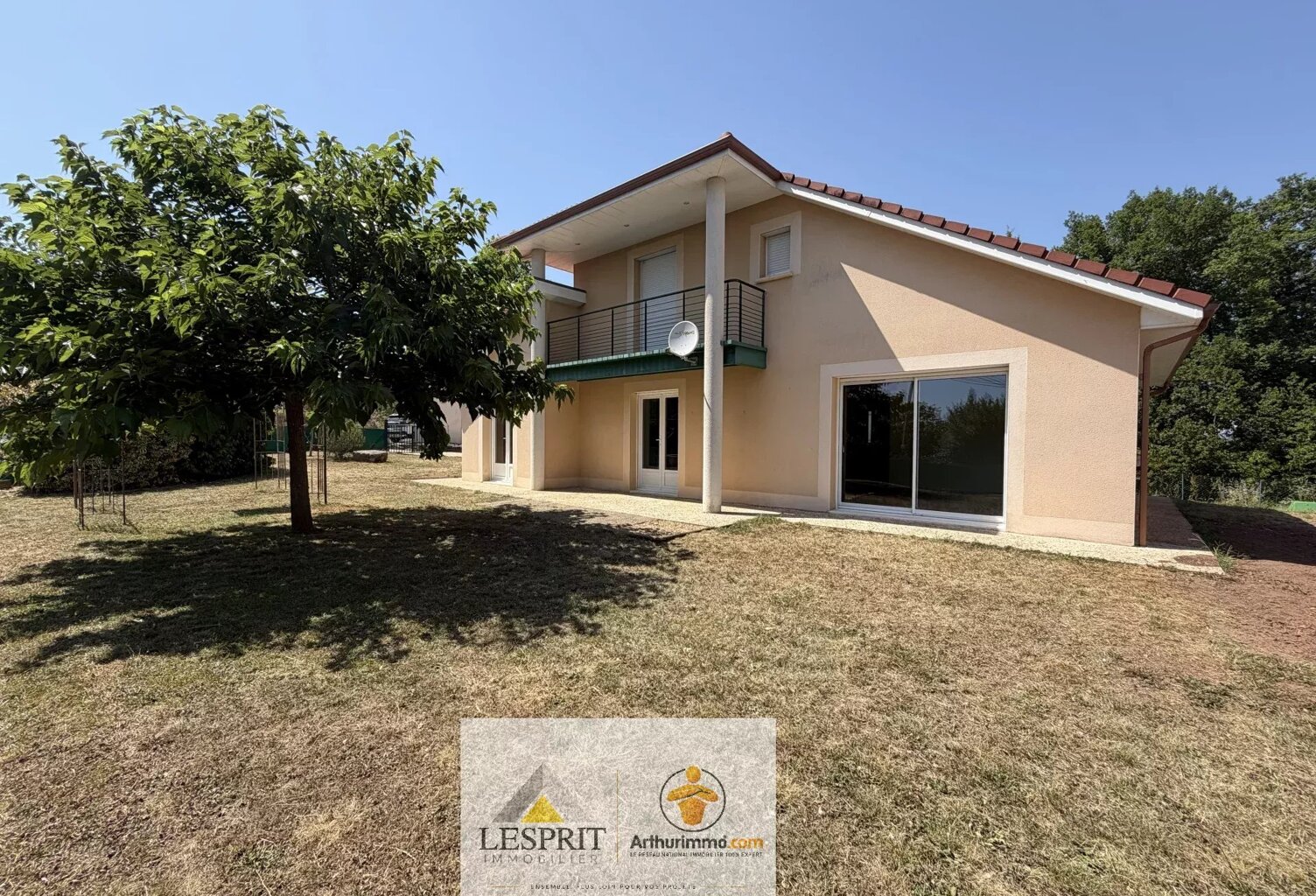 Charmante maison de 4 pièces à louer à Ussac — photo 1