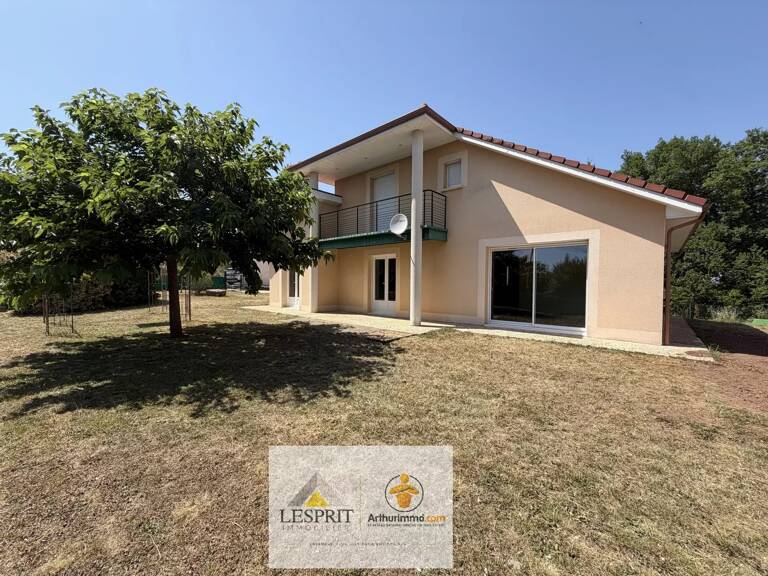Charmante maison de 4 pièces à louer à Ussac — photo 1
