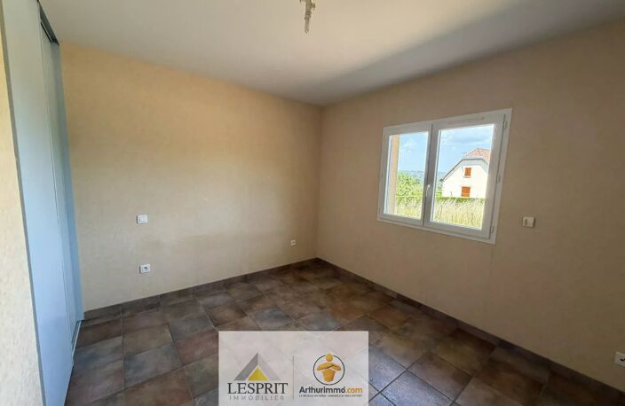 Charmante maison de 4 pièces à louer à Ussac — photo 5
