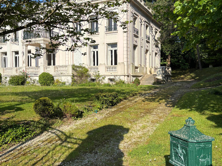 Maison 16 pièces 450 m² — photo 1