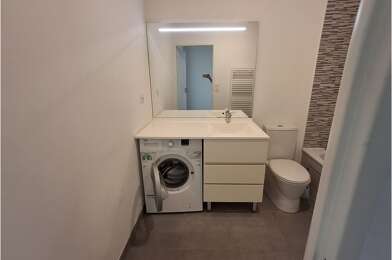 Appartement 3 pièces 833 €
