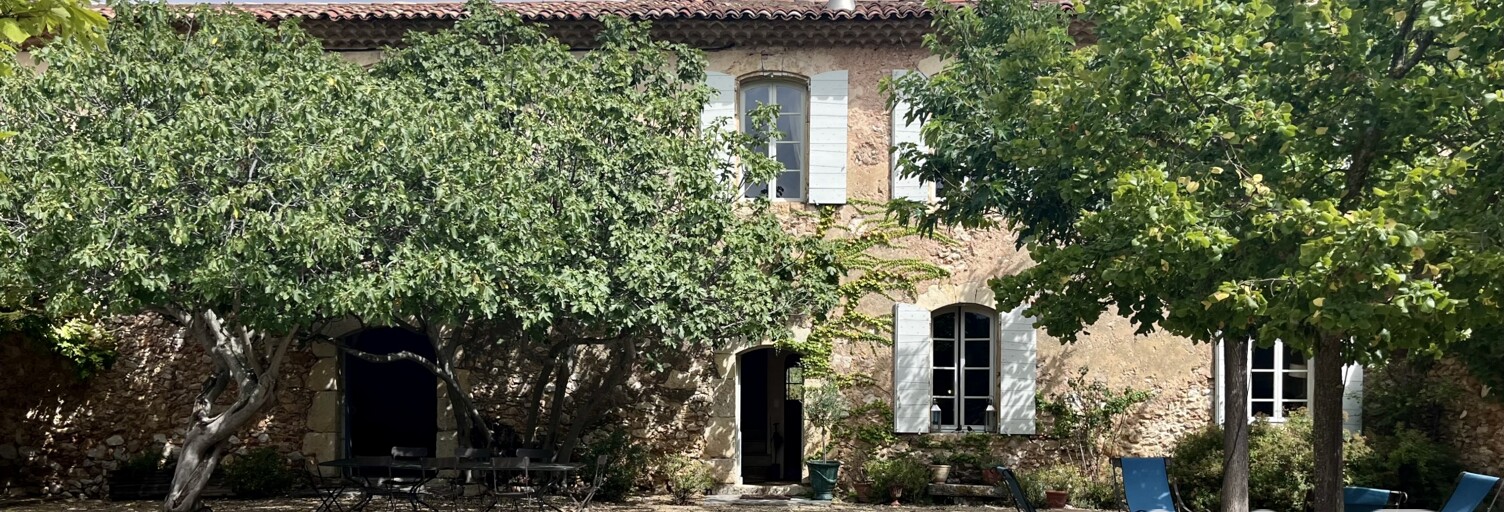 Maison 11 Pièces 650 m² à vendre à Saint-Julien (83560)