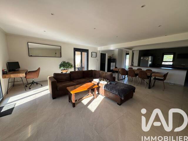 Vente Maison/villa 4 pièces — photo du bien