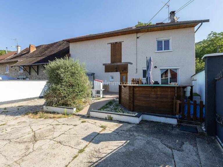 MAISON DE VILLAGE — photo 1