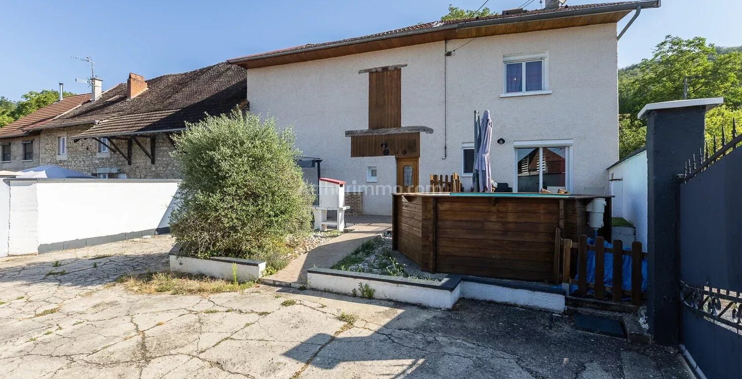 MAISON DE VILLAGE — photo 1