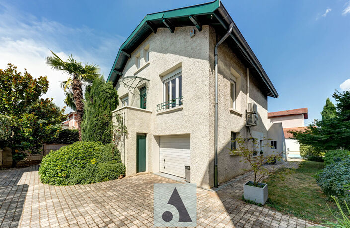 Maison Bron Essarts - Proche Lyon 8e — photo 3