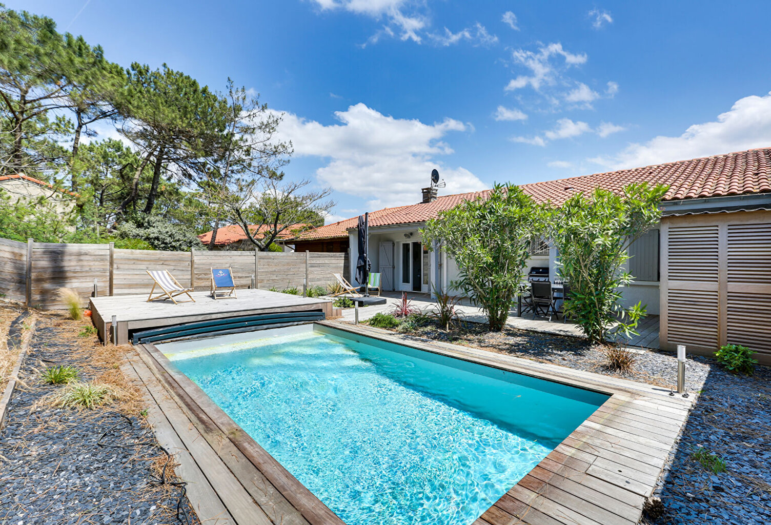 MAISON AVEC PISCINE  AU PIED DES DUNES — photo 1
