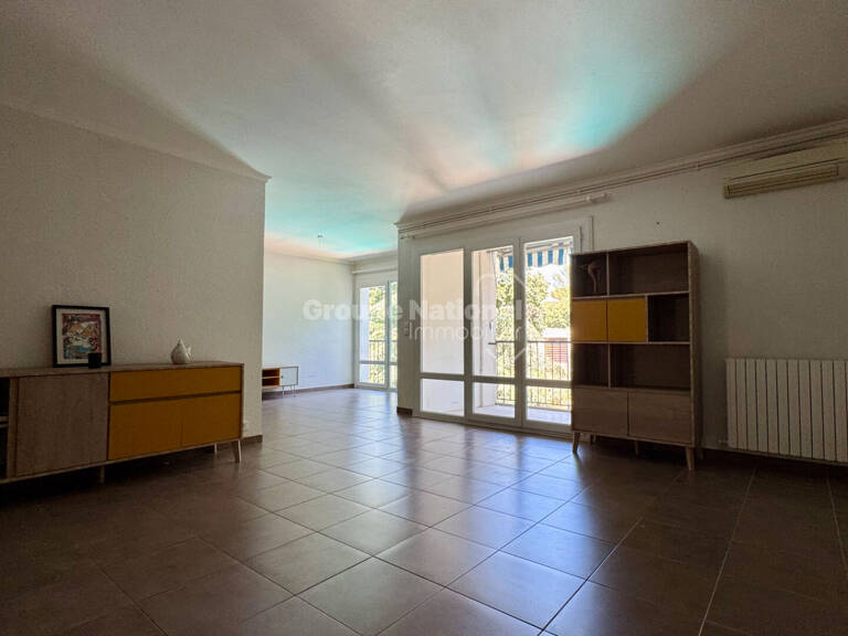 Appartement P4 de 91 m² avec parking dans résidence avec piscine Nîmes - Trois Pliers — photo 1