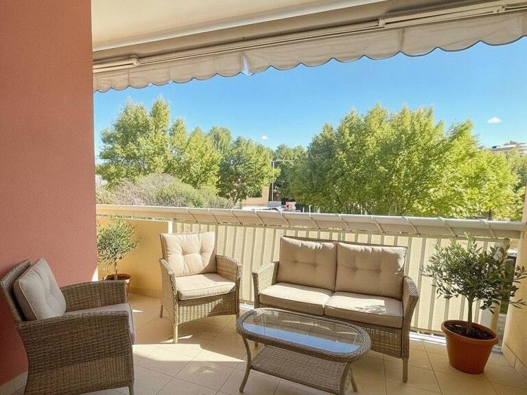 Appartement - 75m² - Sainte-Maxime — photo 1
