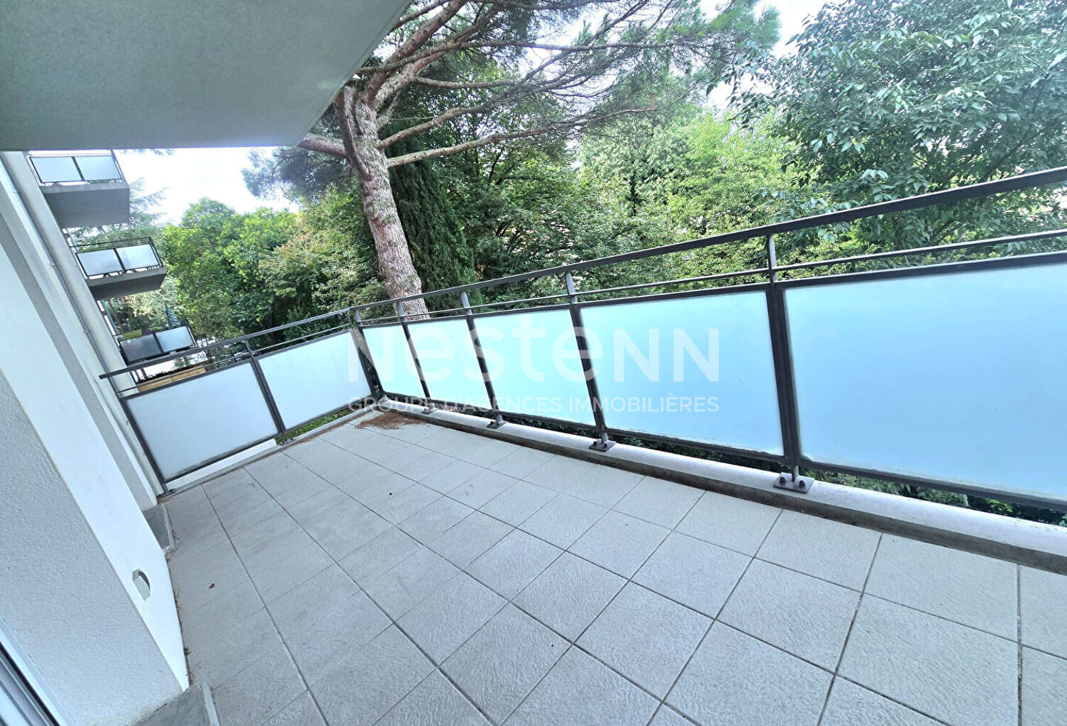 Toulouse 31500 JOLIMONT Sans frais agence Agréable T3 récent de 65.6m², terrasse de 9.55m² Très belle vue arborée parking en sous sol — photo 1