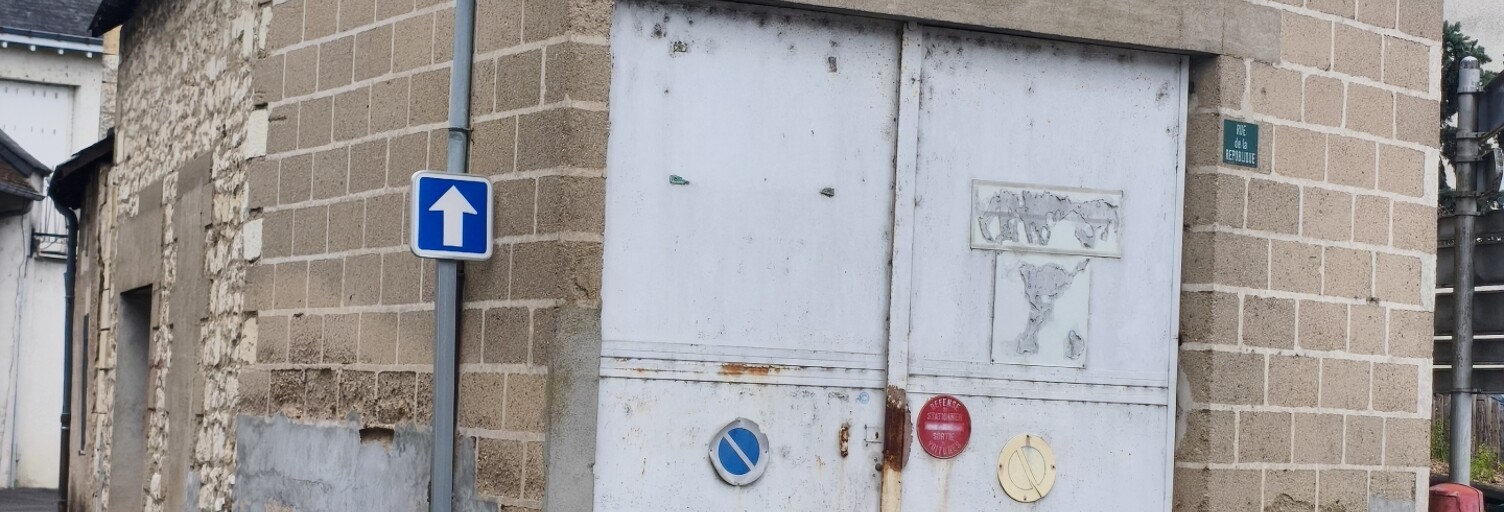 Garage  61 m² à vendre à L'Île-Bouchard (37220)