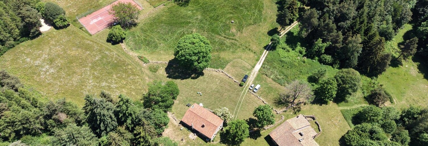 Maison 12 Pièces 430 m² à vendre à Saint-Bonnet-le-Château (42380)