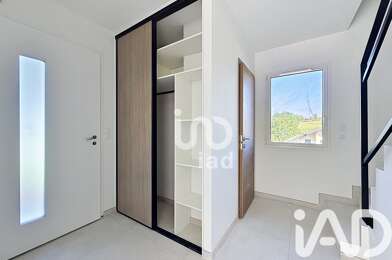 Maison 5 pièces 1970 €