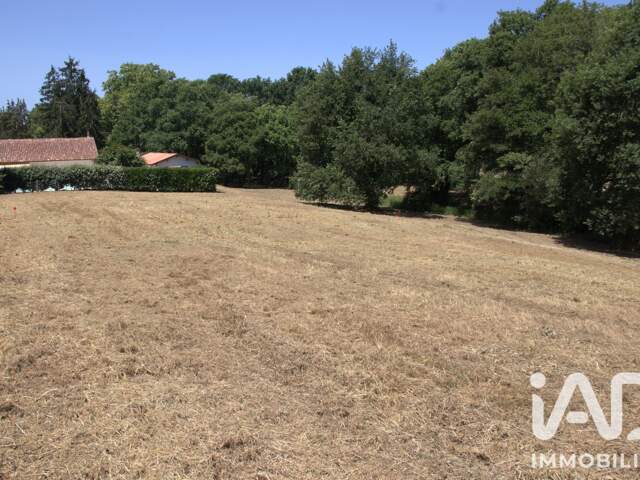 Vente Terrain 2 827 m&sup2; — photo du bien