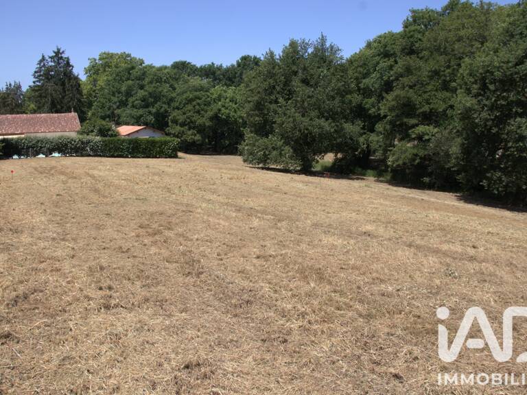 Vente Terrain 2 827 m&sup2; — photo 1