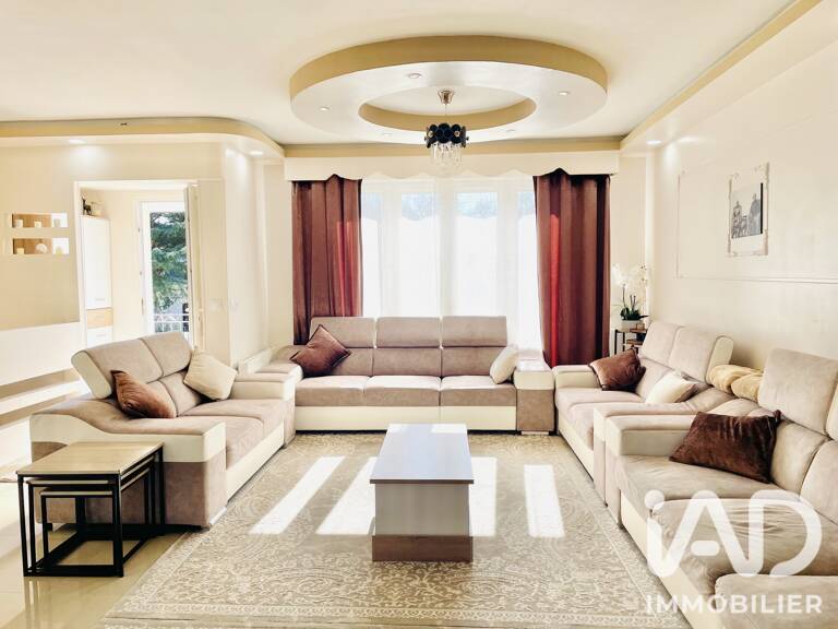 Vente Maison traditionnelle 10 pièces — photo 1