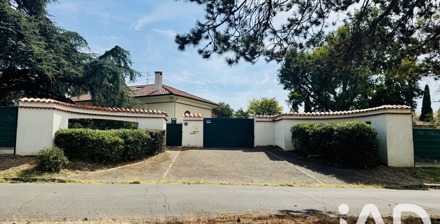 Vente Maison/villa 9 pièces — photo 1