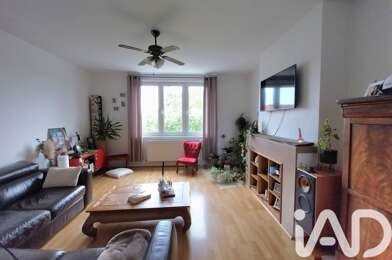 Appartement 3 pièces 840 €