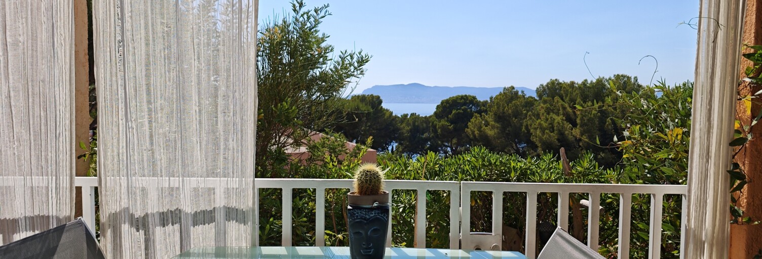 Appartement 2 Pièces 36 m² à vendre à Saint-Cyr-sur-Mer (83270)