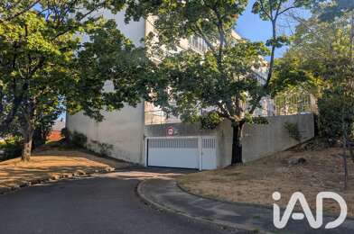 Garage  23000 €