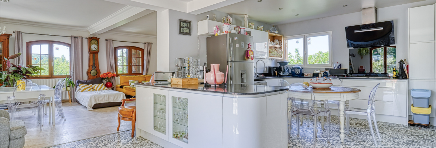 Maison 9 Pièces 250 m² à vendre à La Ville-du-Bois (91620)