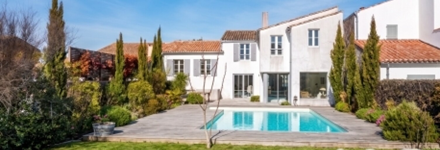Maison 8 Pièces 206 m² à vendre à La Flotte (17630)