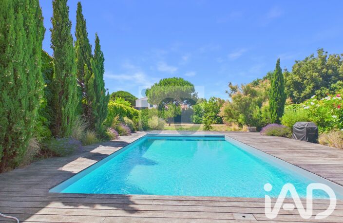 Vente Maison/villa 8 pièces — photo 2