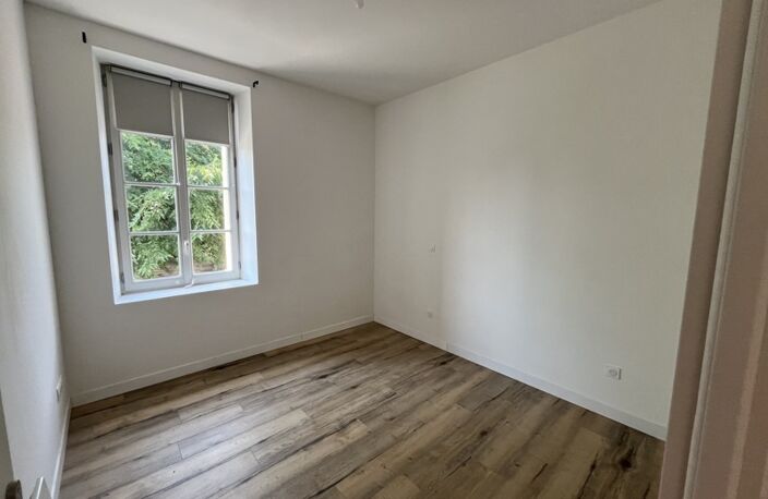 Vente appartement 4 pièces 80 m² Cadillac-sur-Garonne (33410) — photo 4