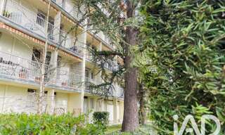 Appartement 1 Pièce 44 m² à vendre à Saint-Julien-les-Villas (10800)