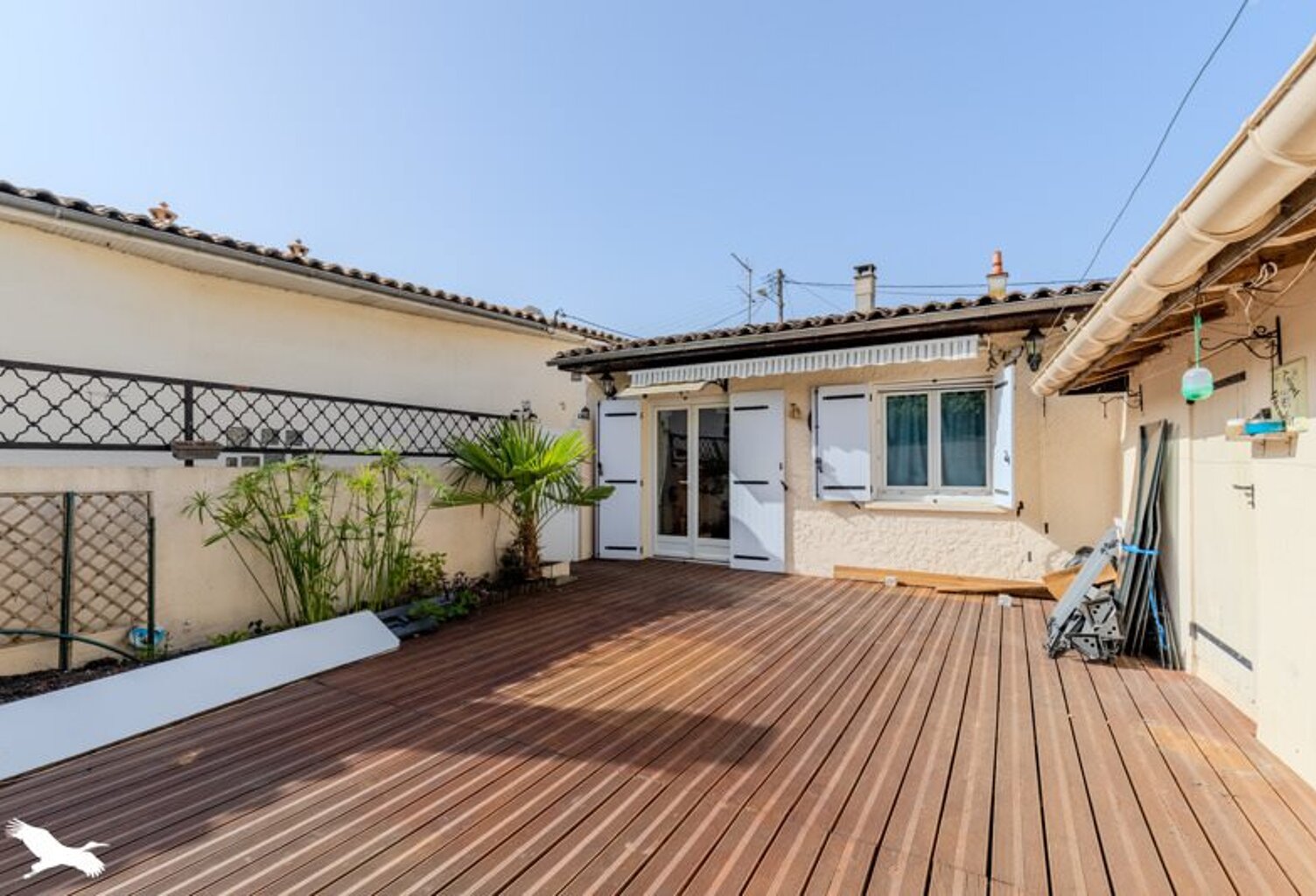 Maison en pierre de 3 pièces principales — photo 1