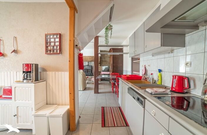 Maison en pierre de 10 pièces principales — photo 4