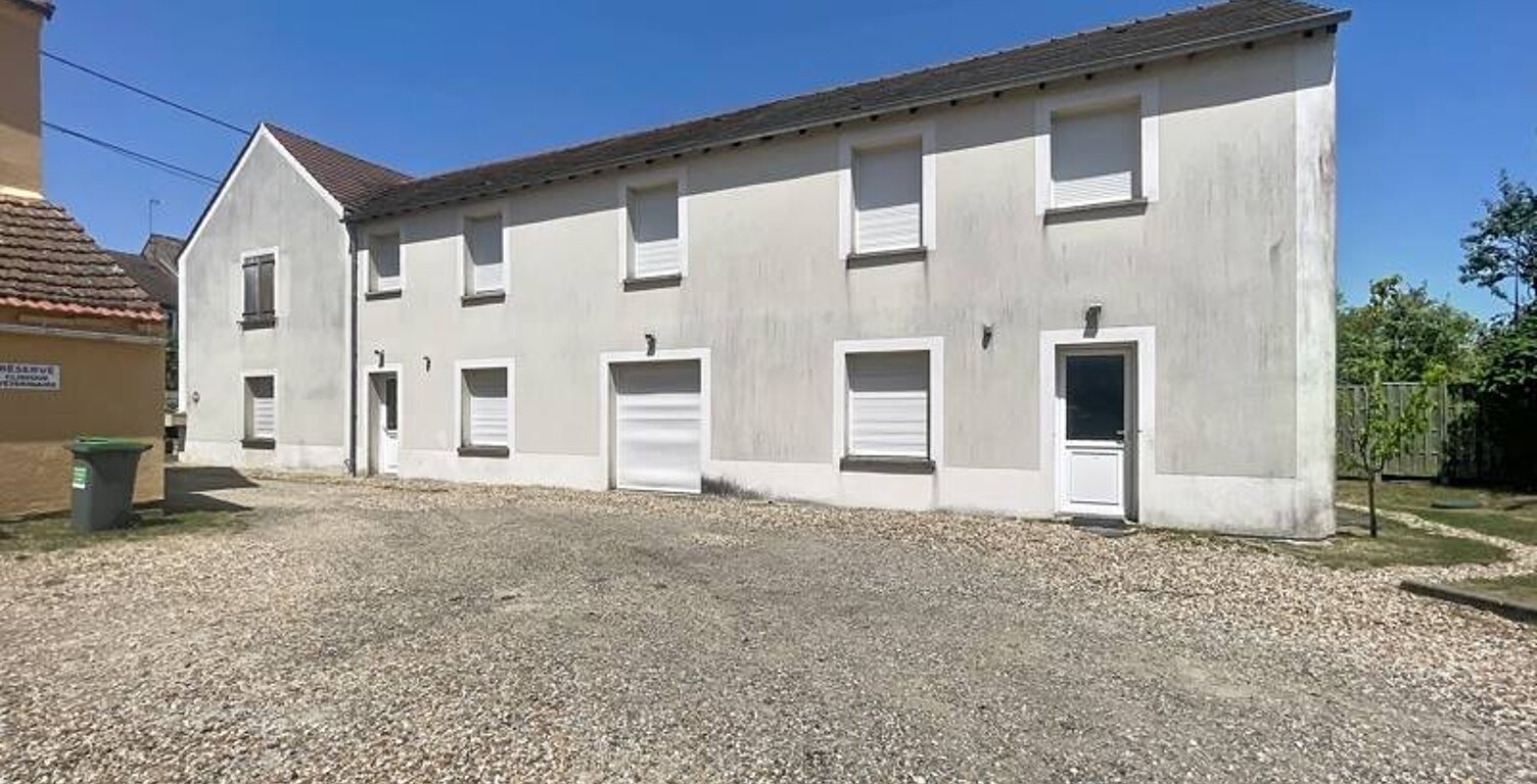 Vente immeuble   Coignières (78310) — photo 1