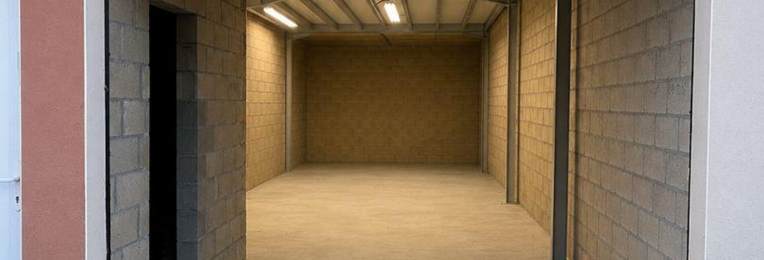 Commerce  95 m² à louer à Ozoir-la-Ferrière (77330)