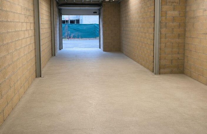 Location Local d'activités 95 m&sup2; — photo 3