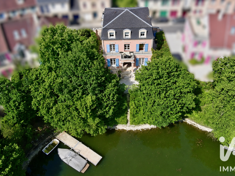 Vente Maison/villa 8 pièces — photo 1