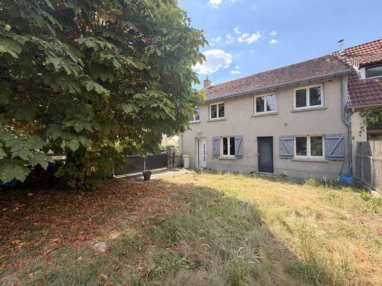 Maison en pierre de 4 pièces principales — photo 1
