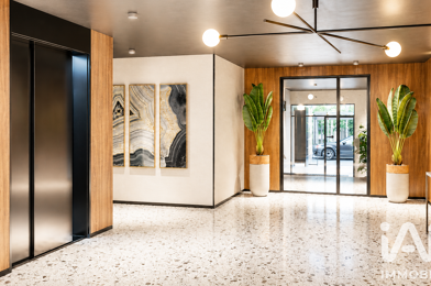 Garage  87000 €