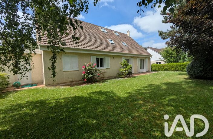 Vente Maison/villa 9 pièces — photo 2