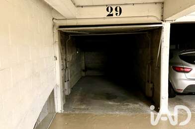 Garage  89000 €