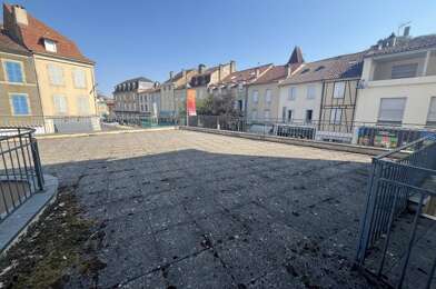 Immeuble  108600 €