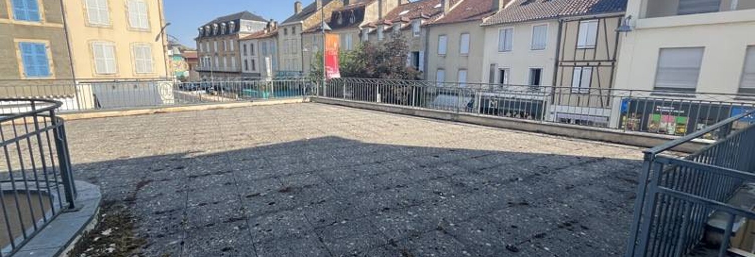 Immeuble   m² à vendre à Saint-Céré (46400)